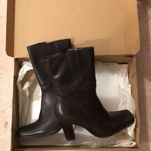 Steve Madden boots